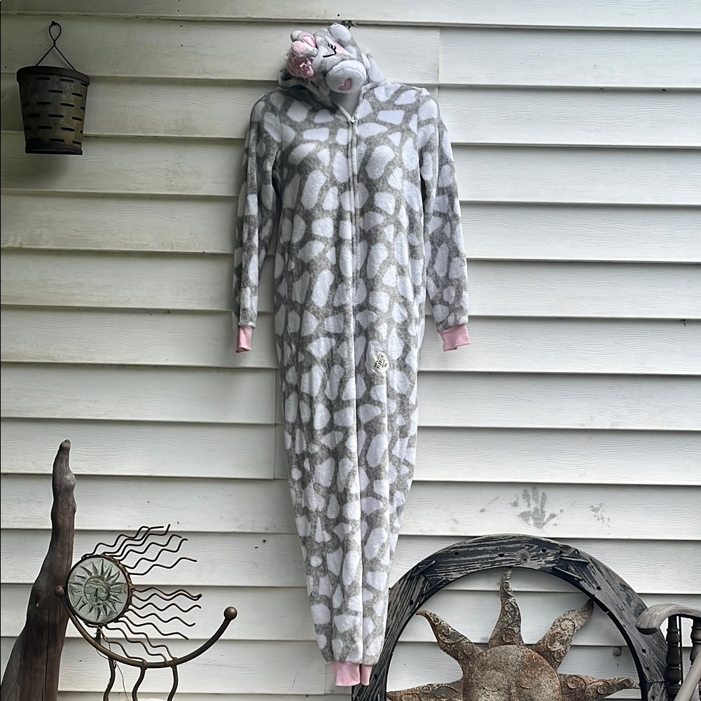 Womens Giraffe Themed Onesie Previously Owned